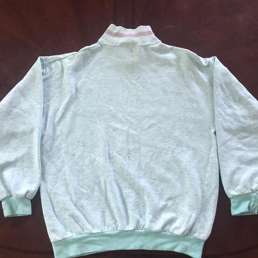Crew neck sweater/shirt